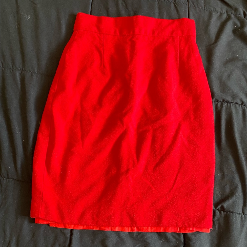 Red size 6 (small) pencil skirt